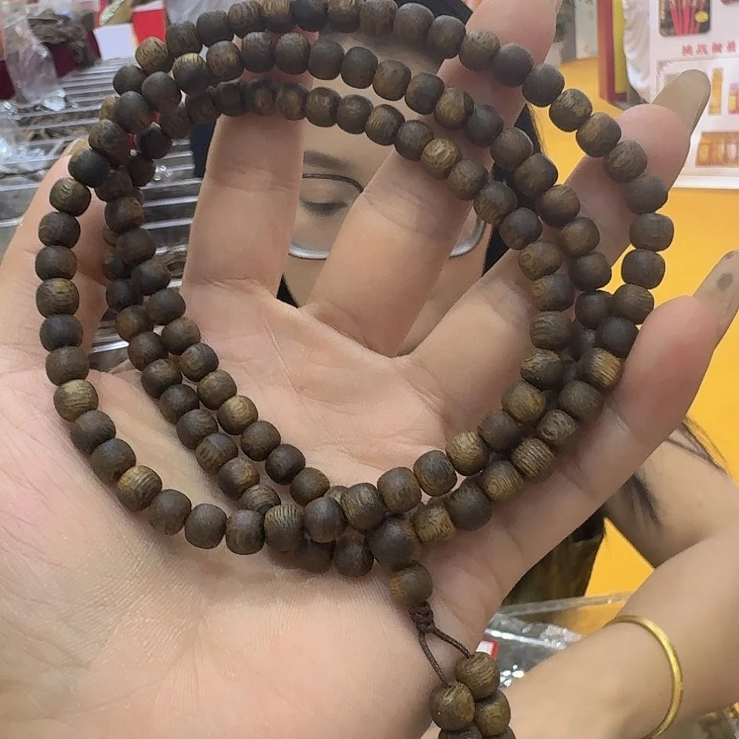 沉香手串绿奇楠 0.6多圈 多样性发一条