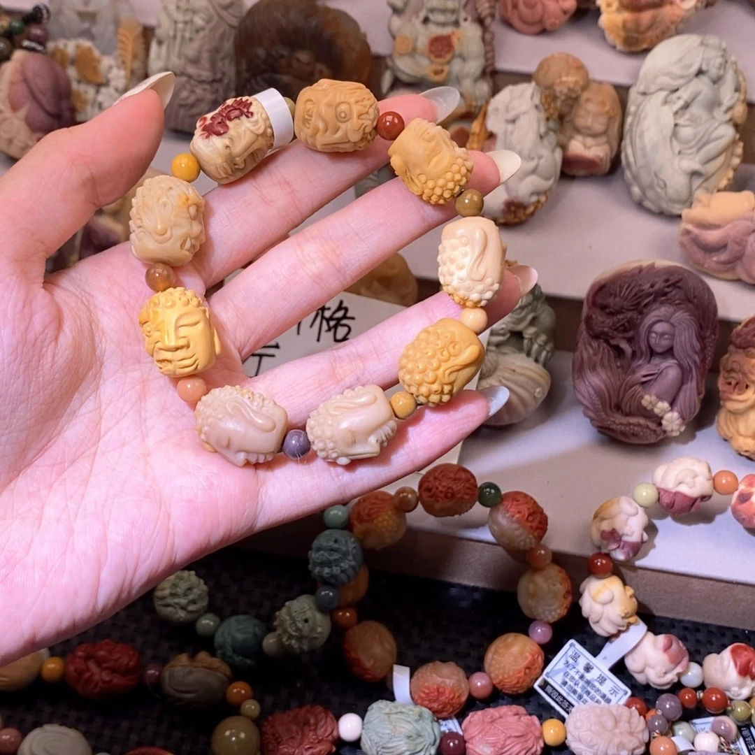未镶嵌手链石英质玉（阿拉善玉）