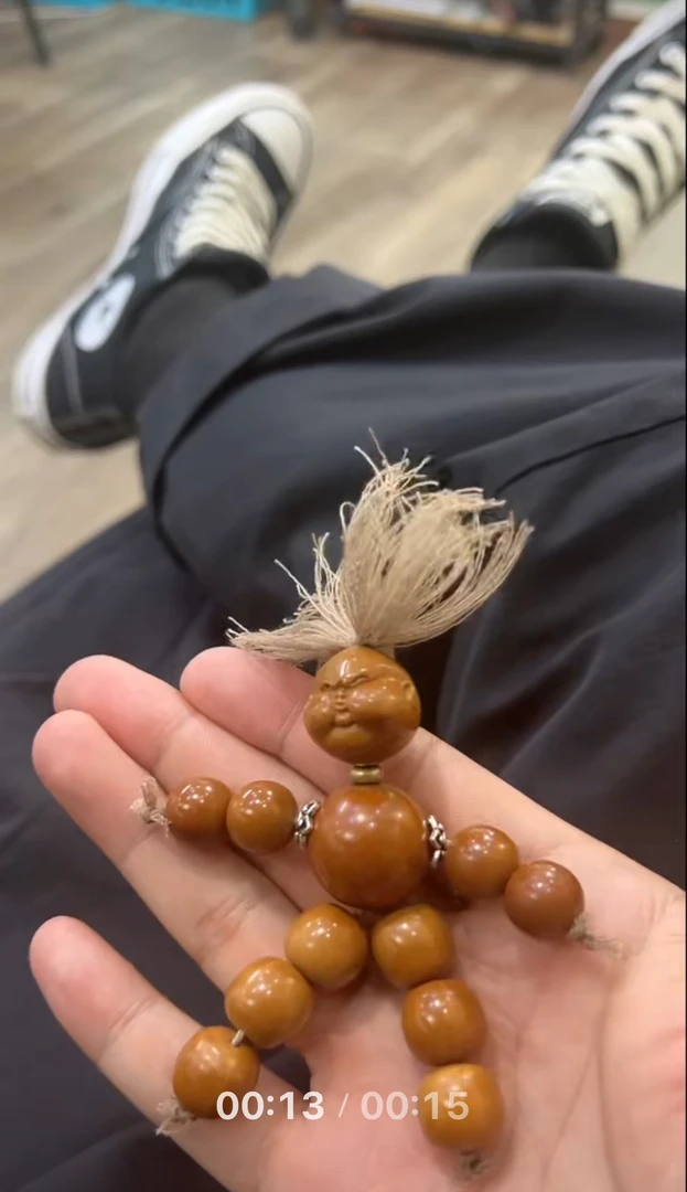 橄榄核原创噶古小人手工