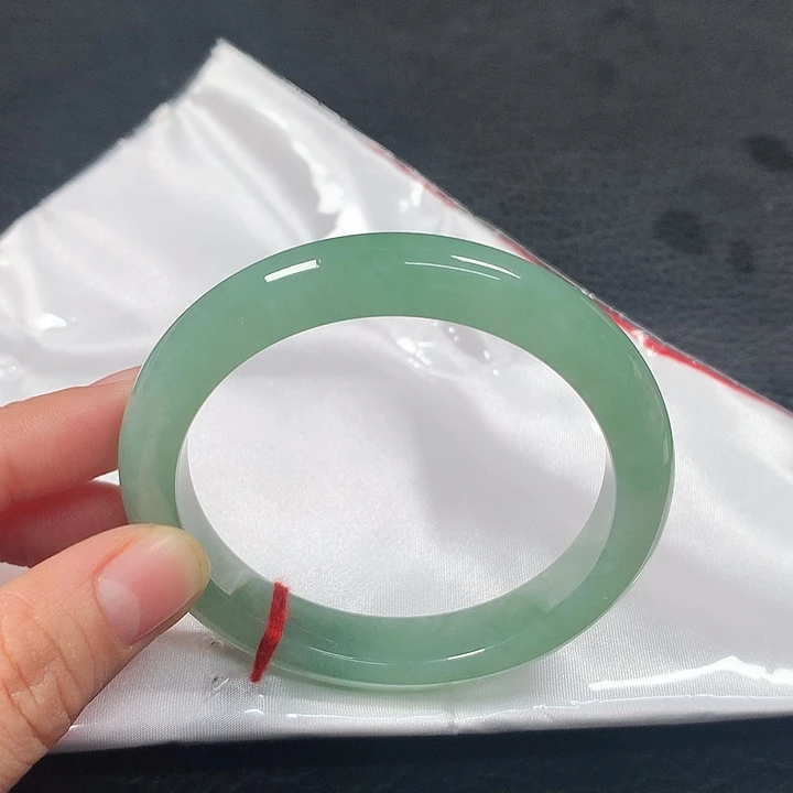 未镶嵌手镯翡翠57圈