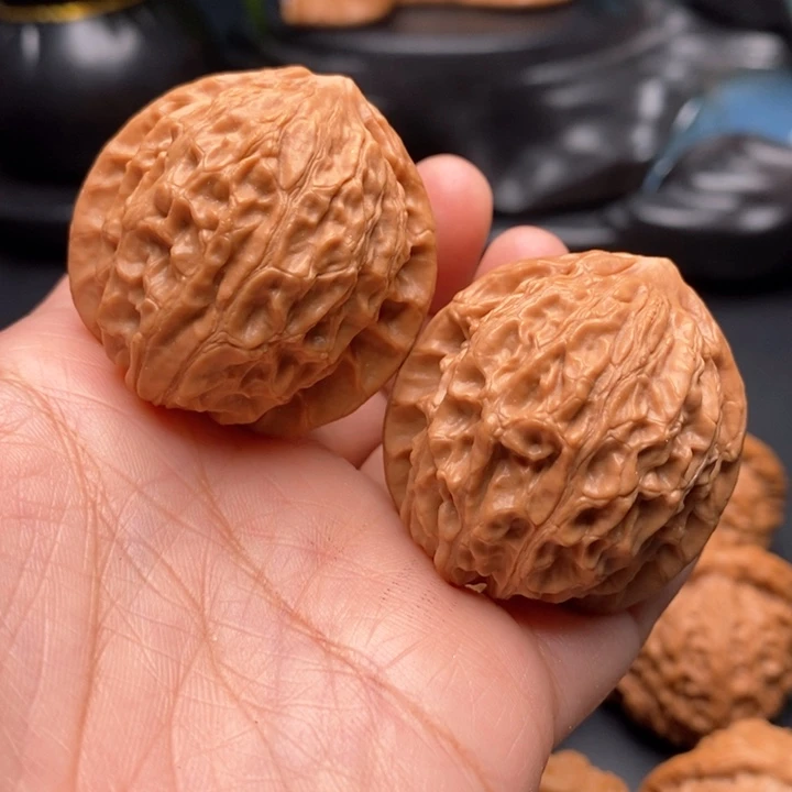 把件文玩核桃金牛38尺