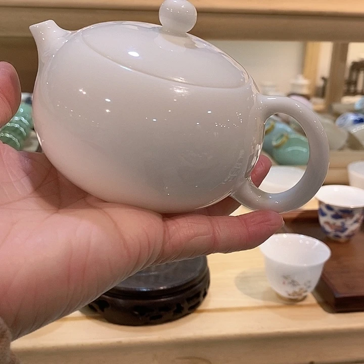 羊脂白白玉瓷茶壶