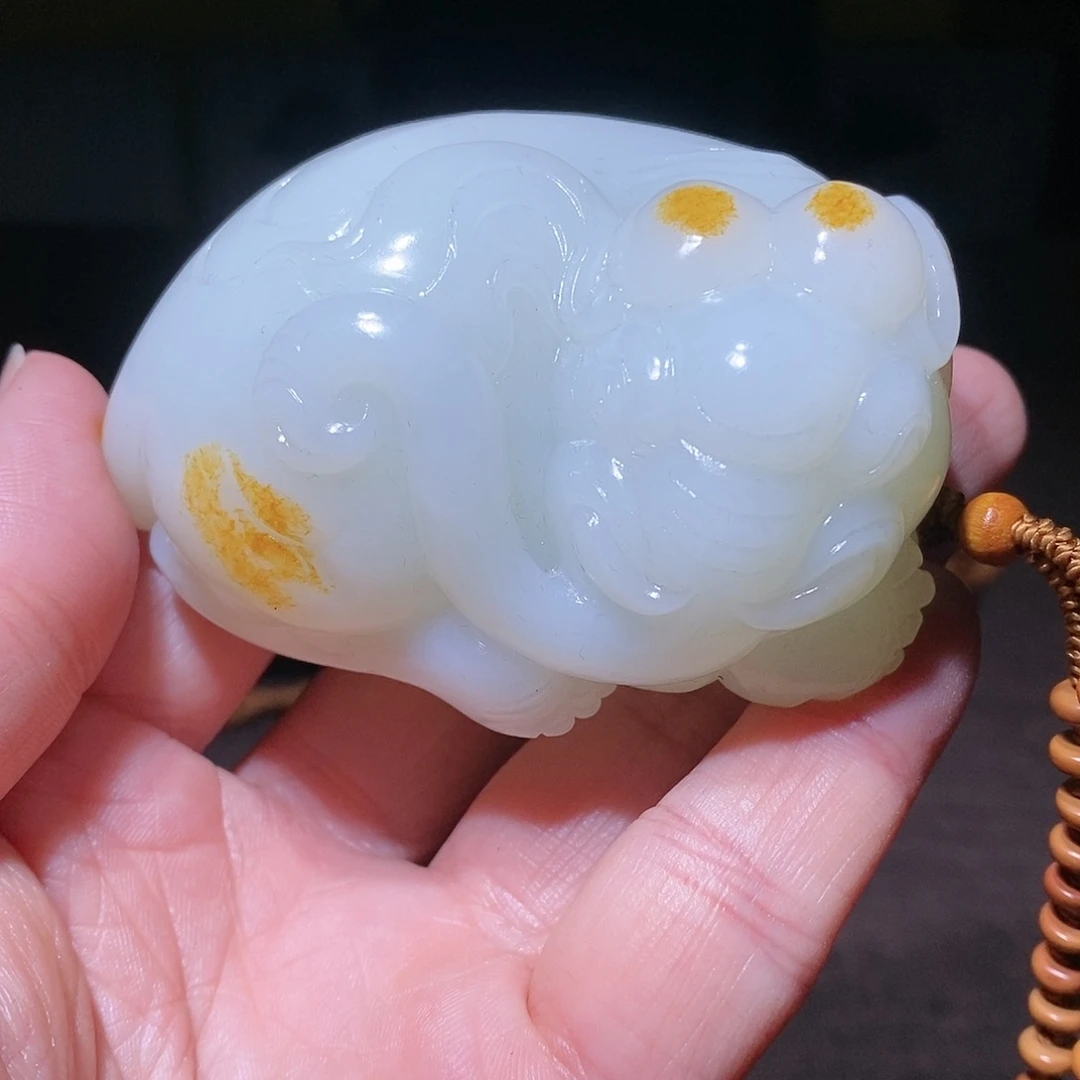 和田玉挂件未镶嵌好**伴