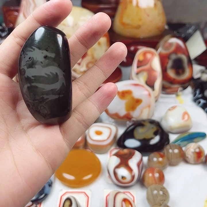 玛瑙/玉髓未镶嵌耳饰