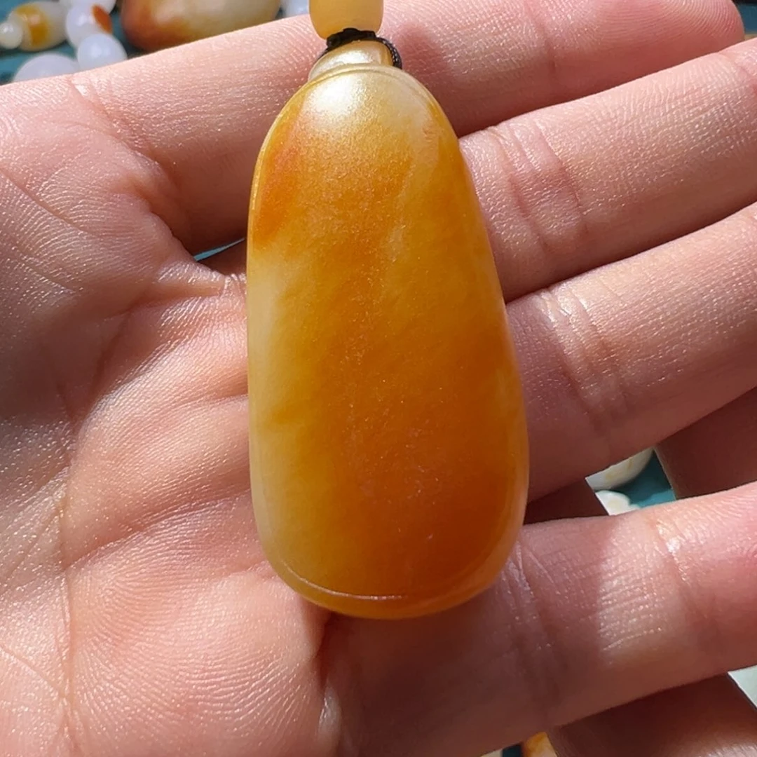 颈饰未镶嵌和田玉炎