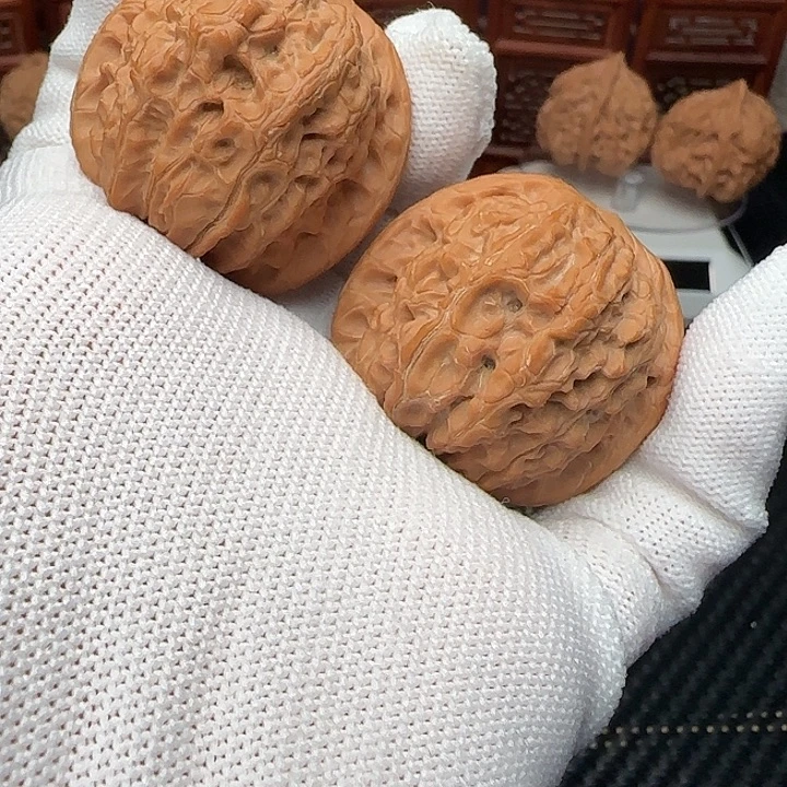 文玩核桃吊坠全品血麒麟41