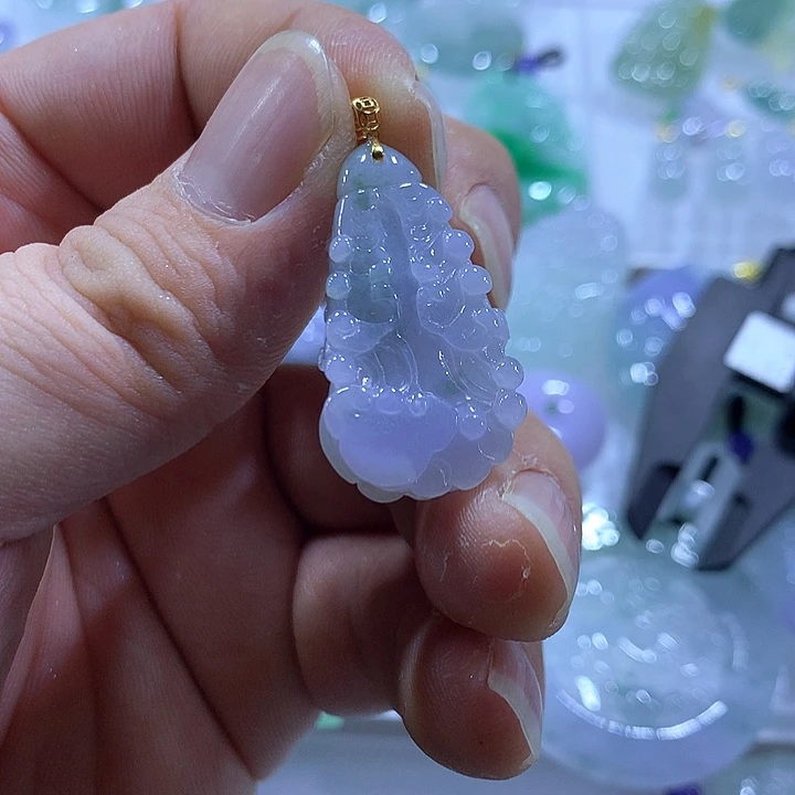 翡翠18K金镶嵌颈饰天然翡翠A货吊坠