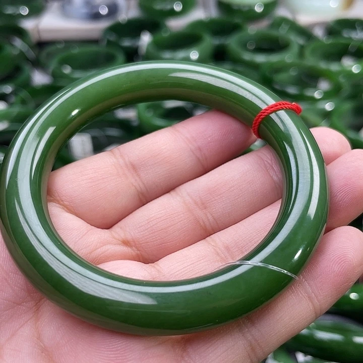 未镶嵌手镯和田玉（碧玉）
