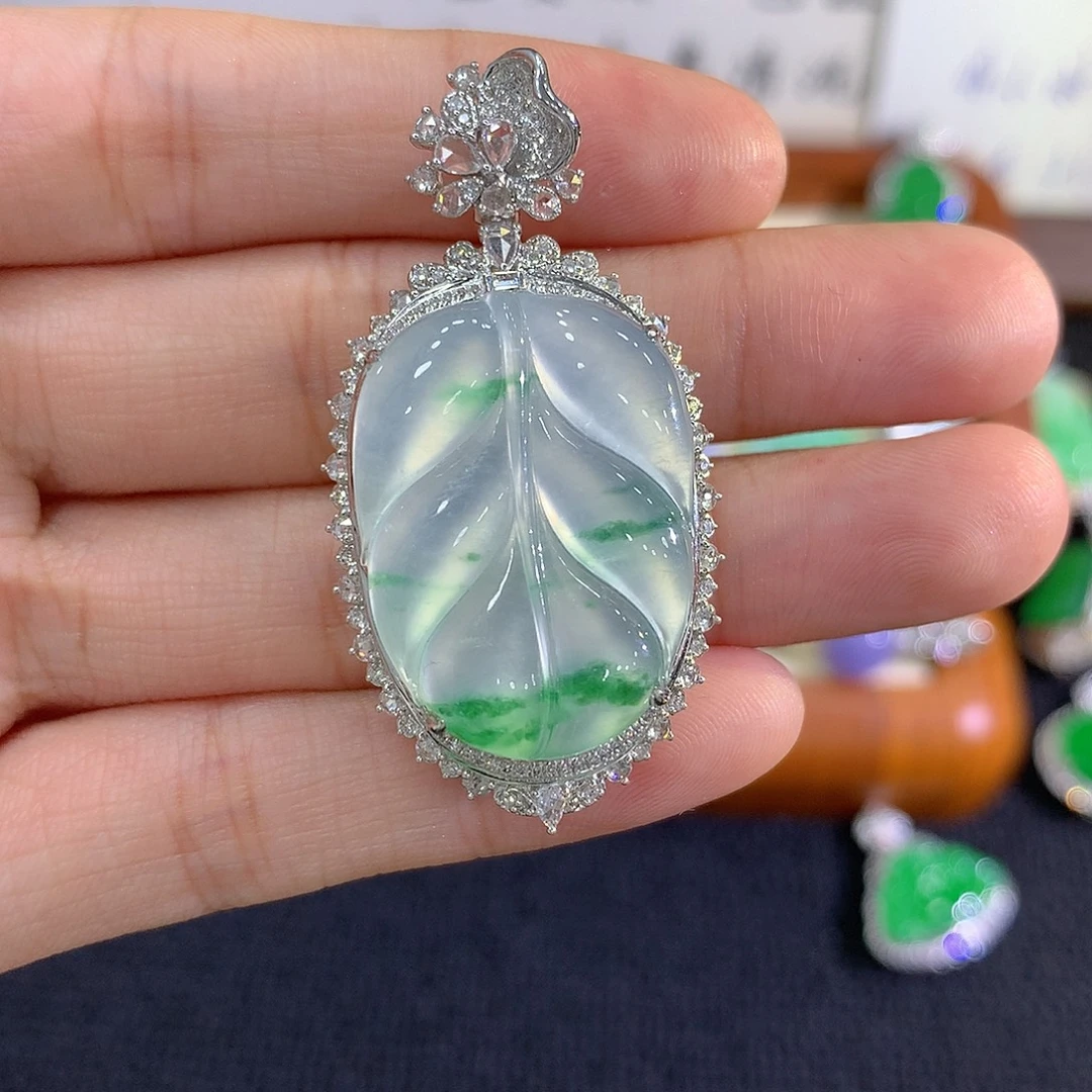 翡翠18K金镶嵌吊坠(不含链)叶子