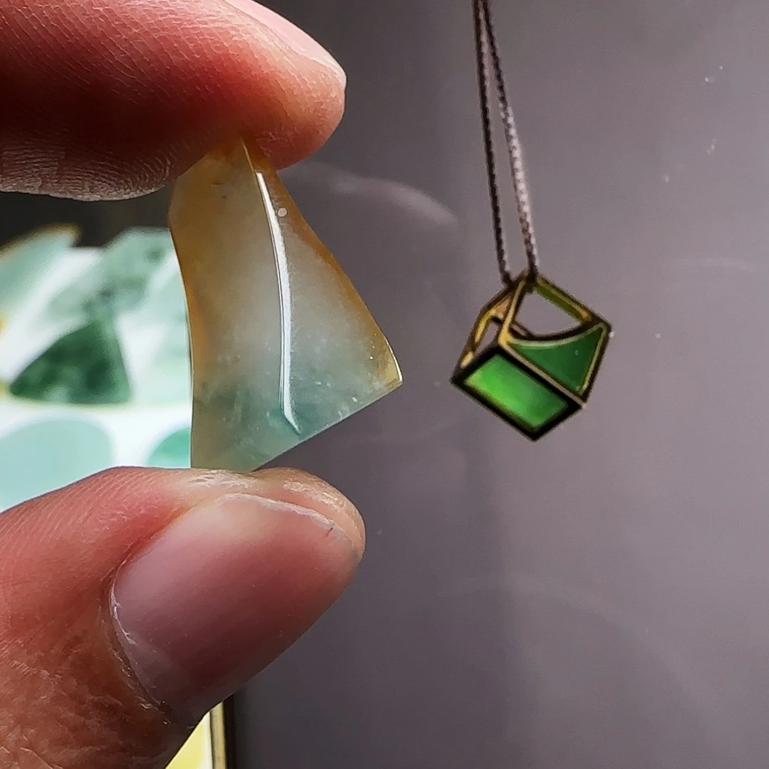 定制翡翠未镶嵌翡翠