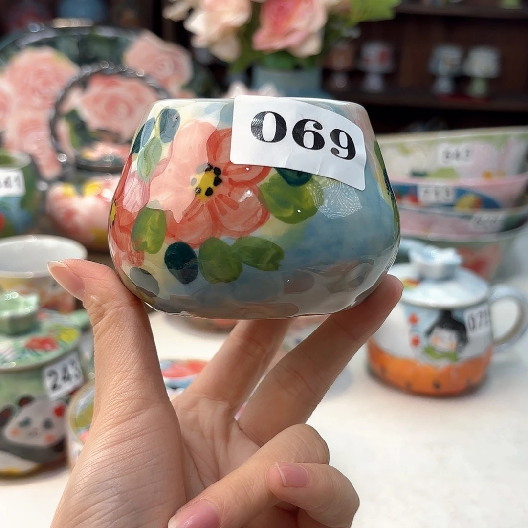 瓷片兔兔好可爱呀打