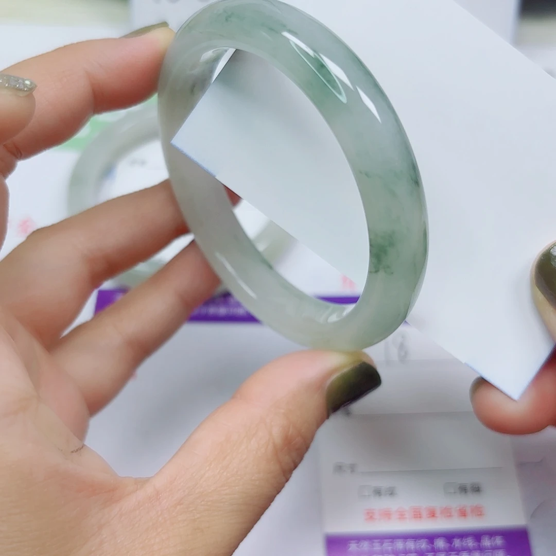 石英质玉未镶嵌手镯18/5655