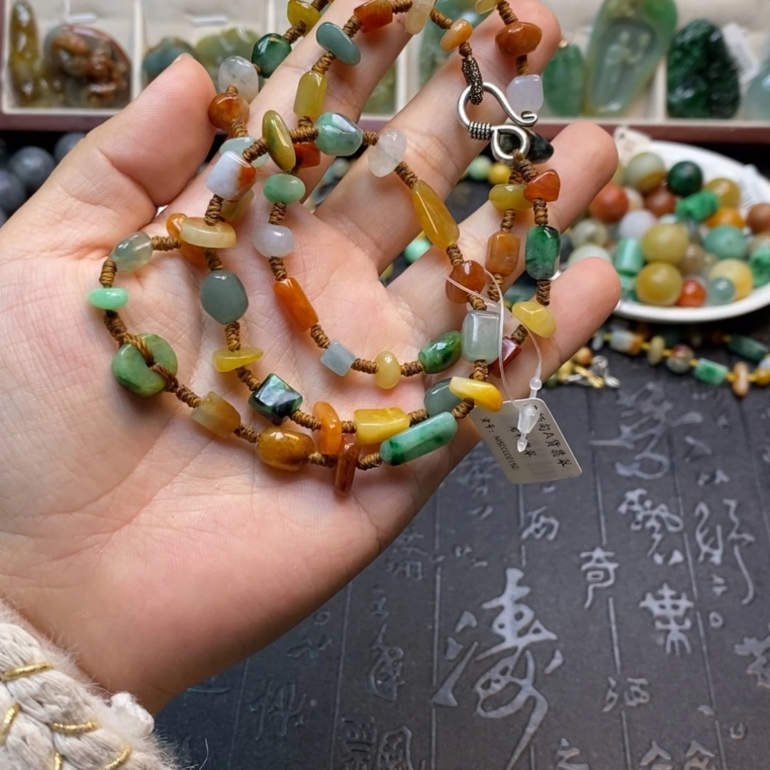 兰***儿翡翠未镶嵌毛衣链卡5*