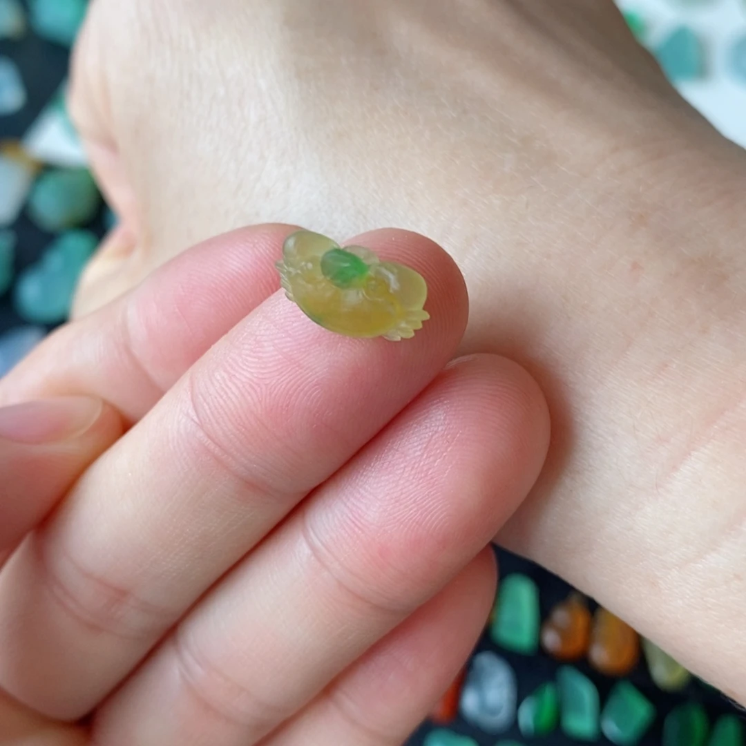 未镶嵌定制翡翠螃蟹