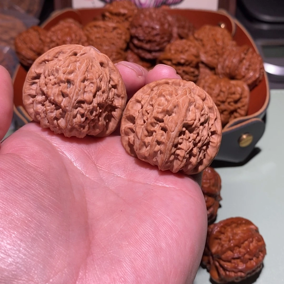 文玩核桃吊坠全品40+白狮子0101