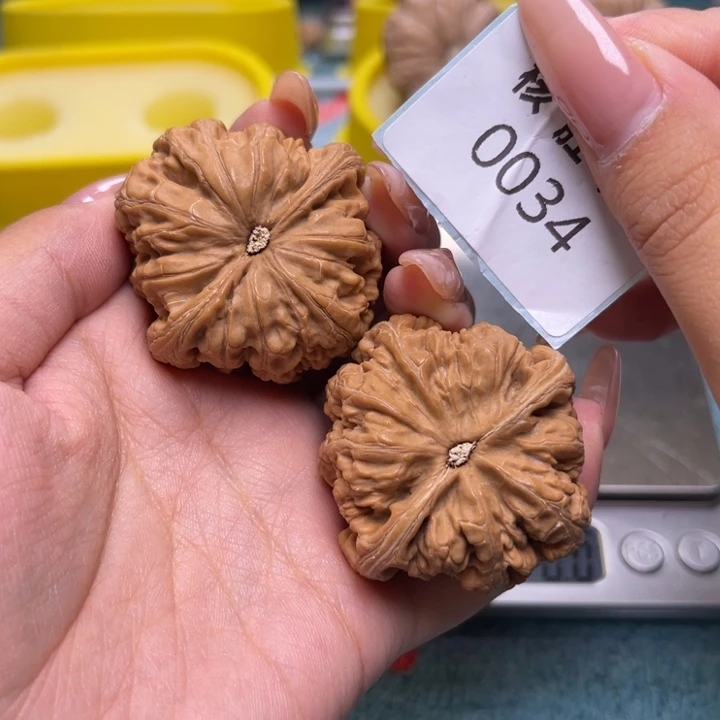 把件文玩核桃粗筋43.0034