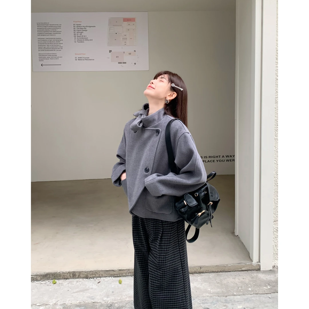 赵小小【初雪约定】9311 秋季蝴蝶结斜门襟呢大衣短款少女毛呢外套