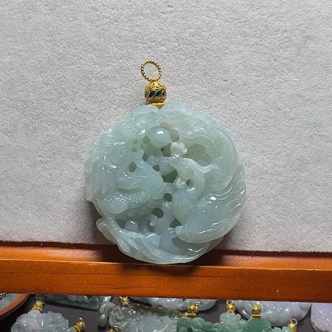 吊坠(赠链)未镶嵌翡翠