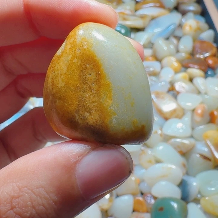 和田玉未镶嵌挂件30克