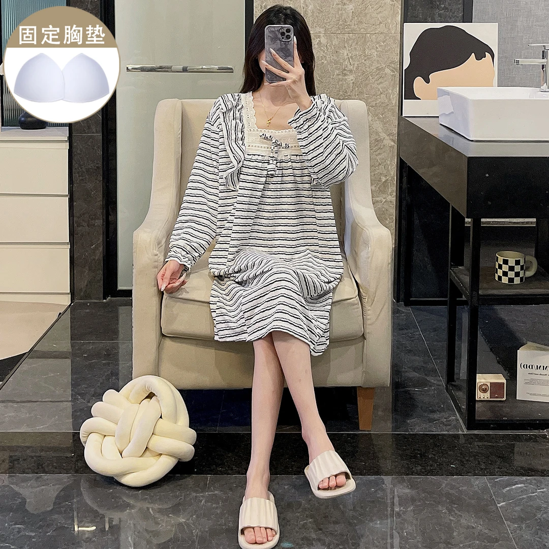 ins女款带胸垫睡裙女新款秋冬季黑色条纹甜美宽松少女睡衣家居服