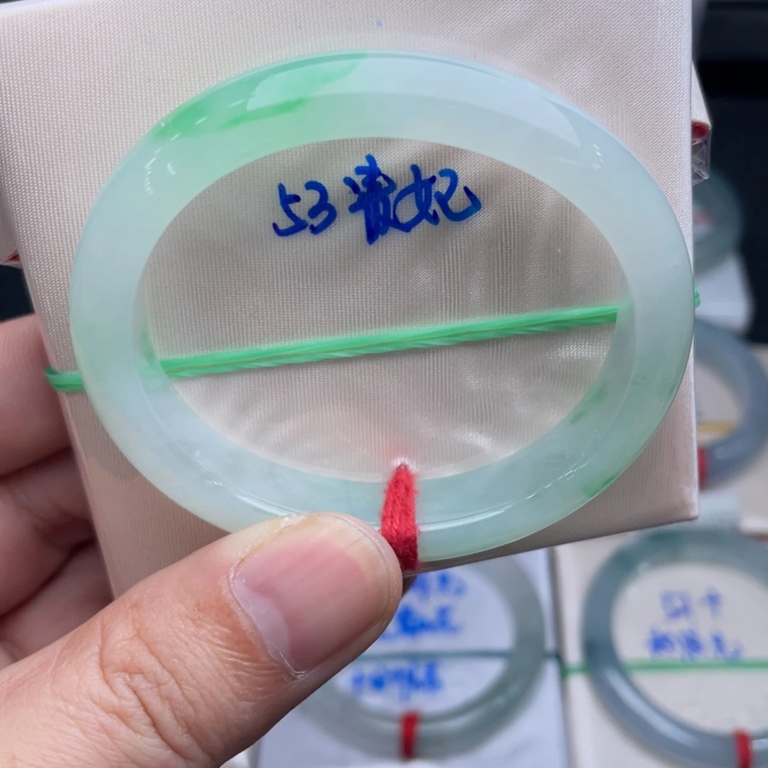 翡翠未镶嵌手镯翡翠手镯63