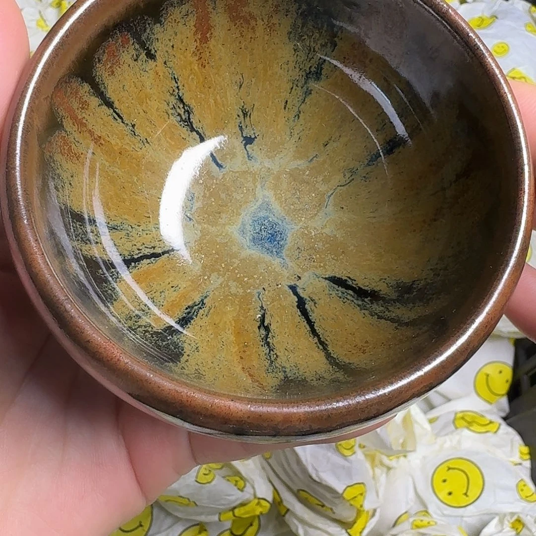 茶盏是因为它具有极致