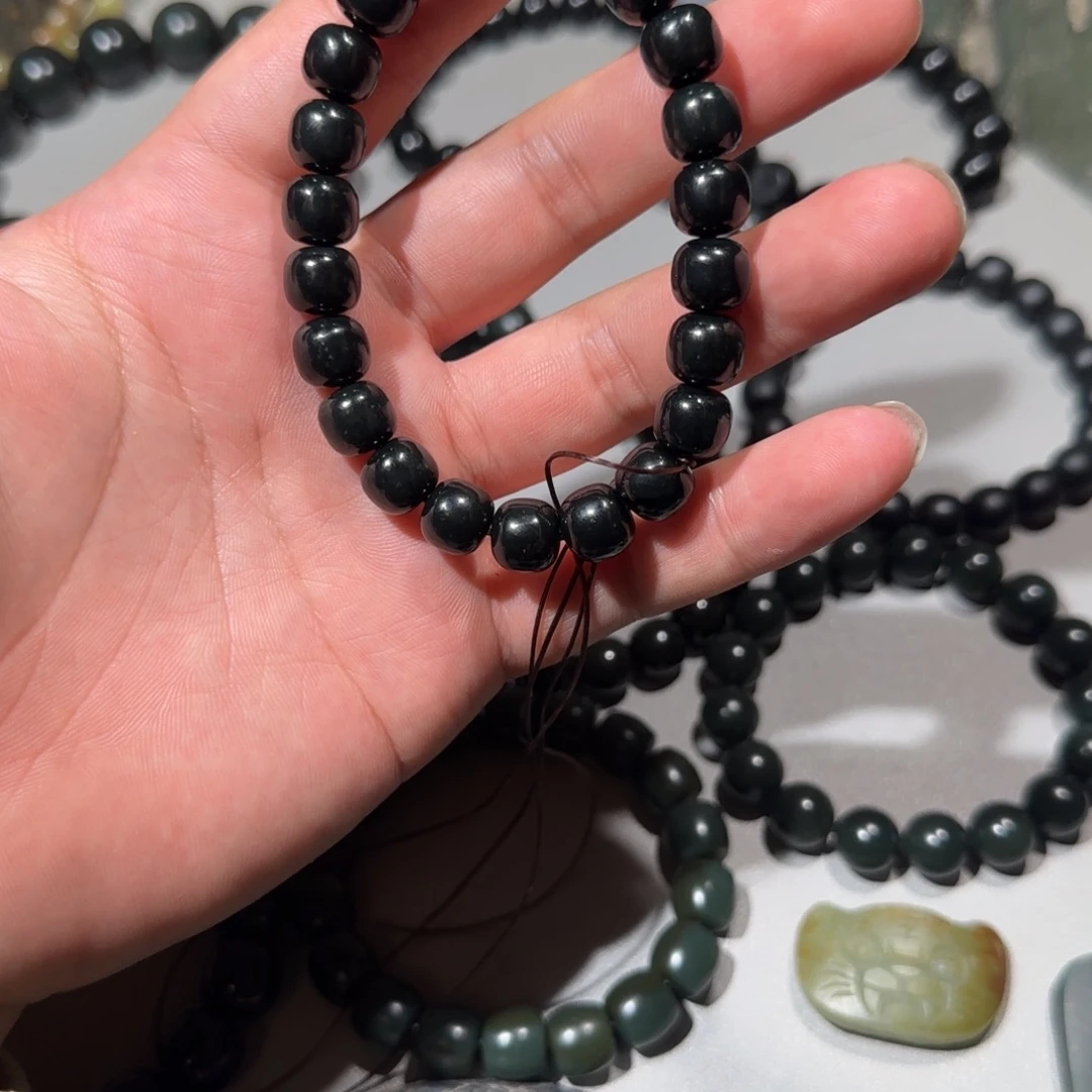 和田玉（糖玉）未镶嵌手链