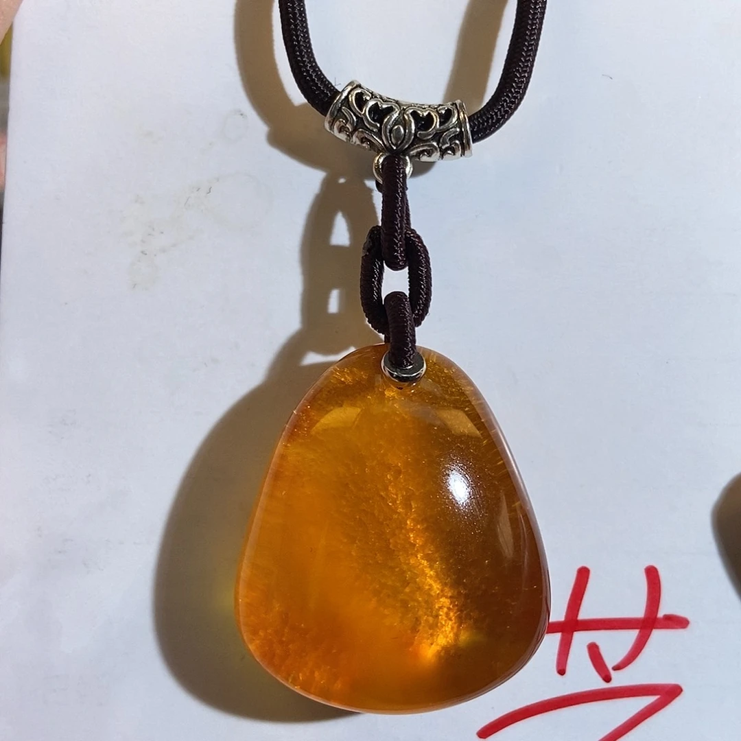 定制琥珀未镶嵌琥珀的
