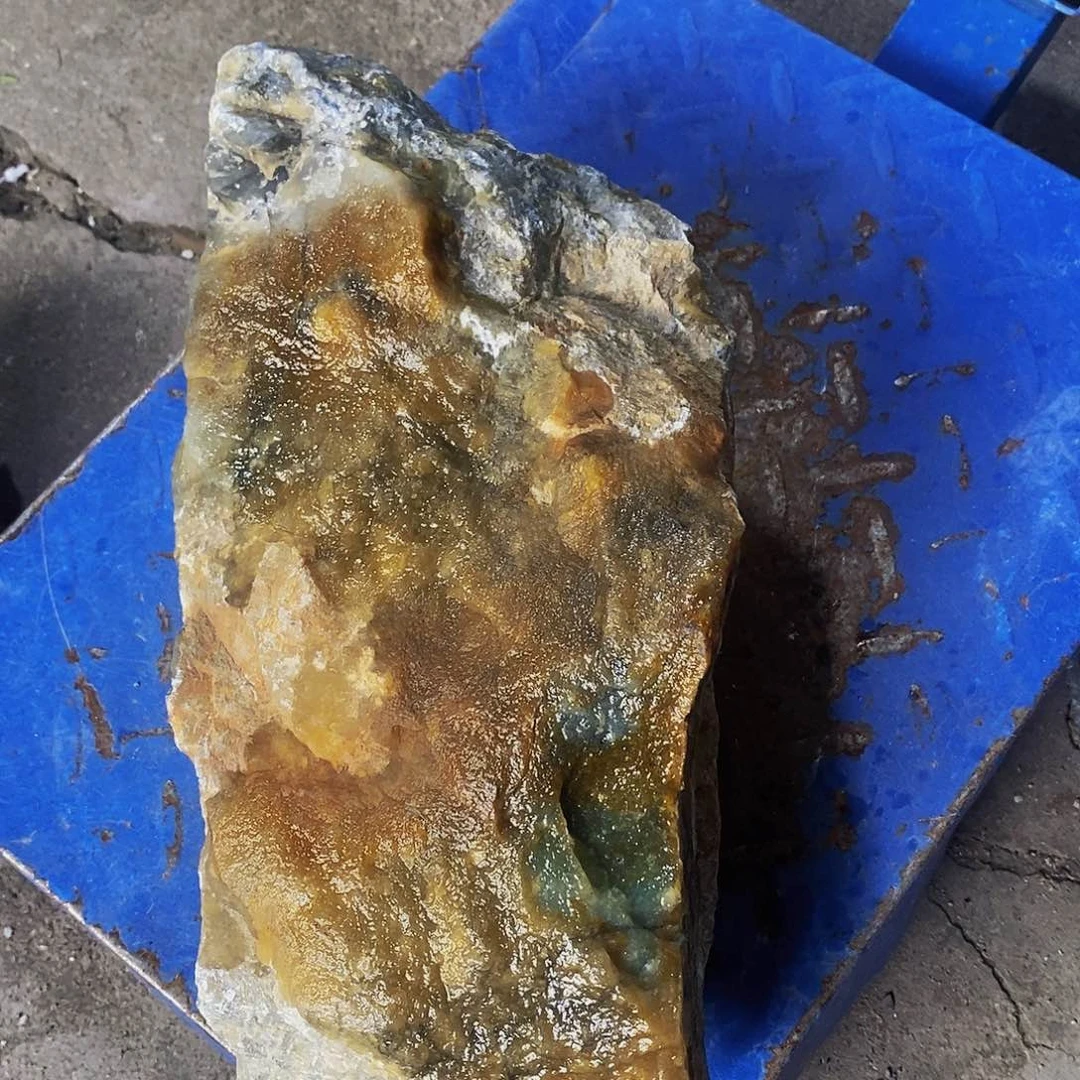 森***林岫玉未镶嵌岫玉原石