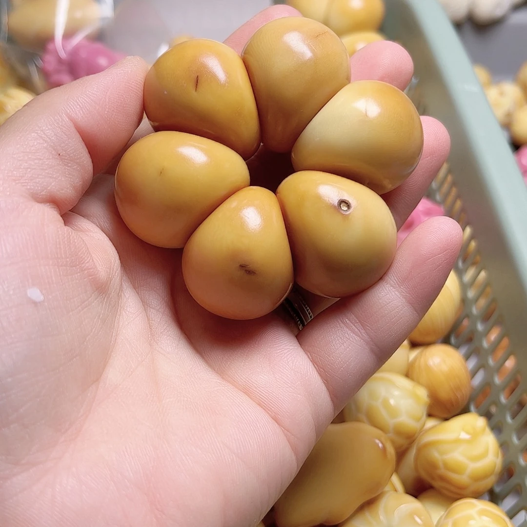 胖***冬吊坠菩提根/象牙果瑕疵款蒜瓣手捻