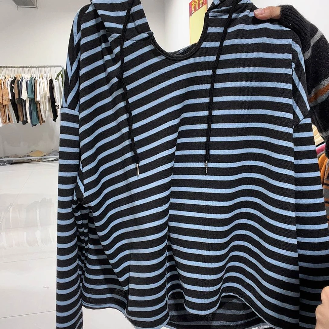 套头蓝色条纹薄款