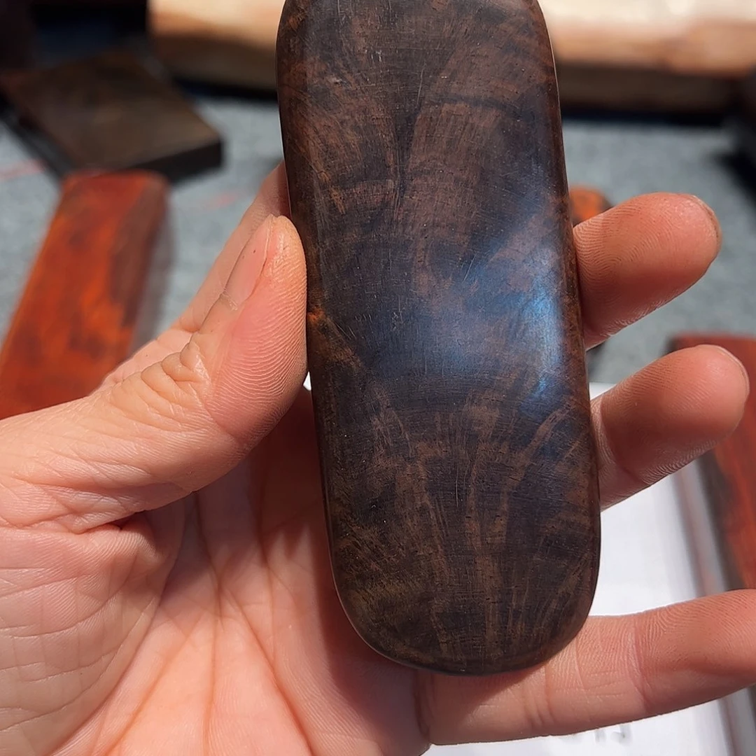 交趾黄檀（大红酸枝）m**s