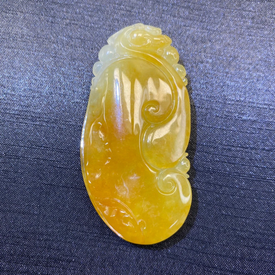 58天然缅甸翡翠A货冰黄翡如意/500484/北京银座拍卖