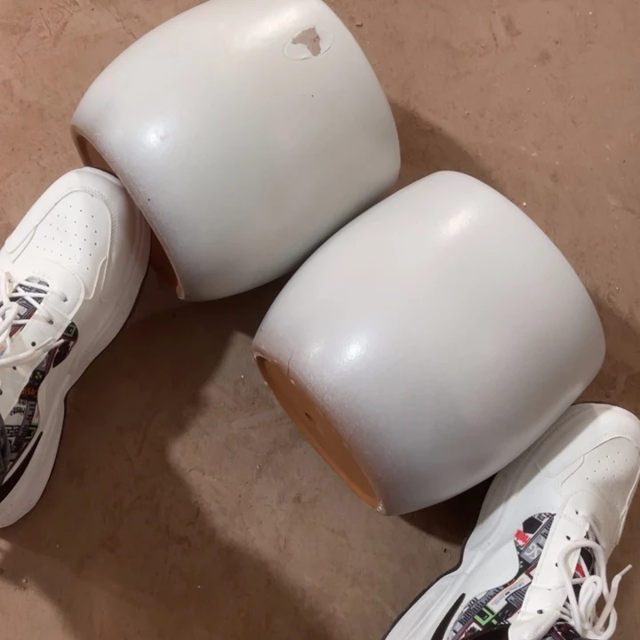 紫砂花盆口径20高度20两只小瑕疵