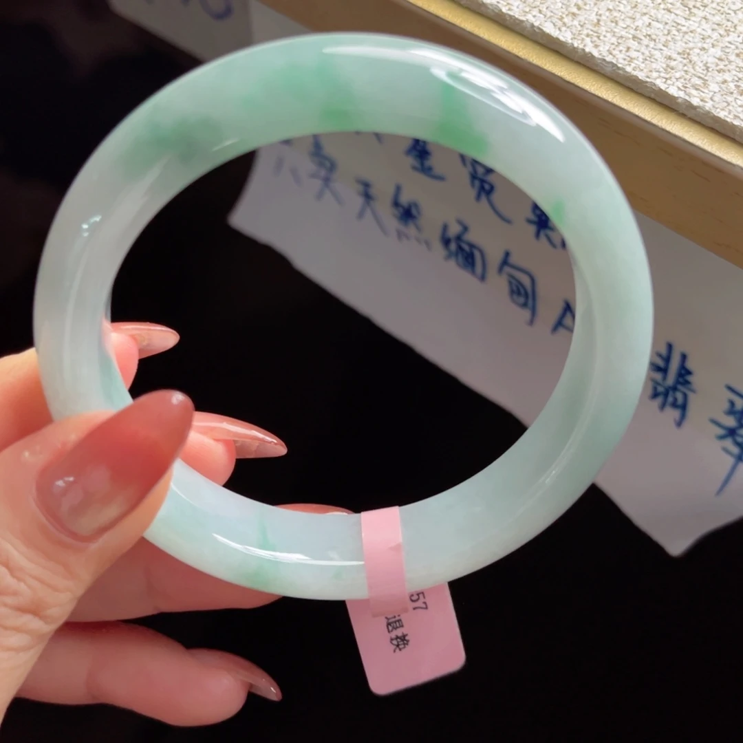 翡翠未镶嵌手镯手镯