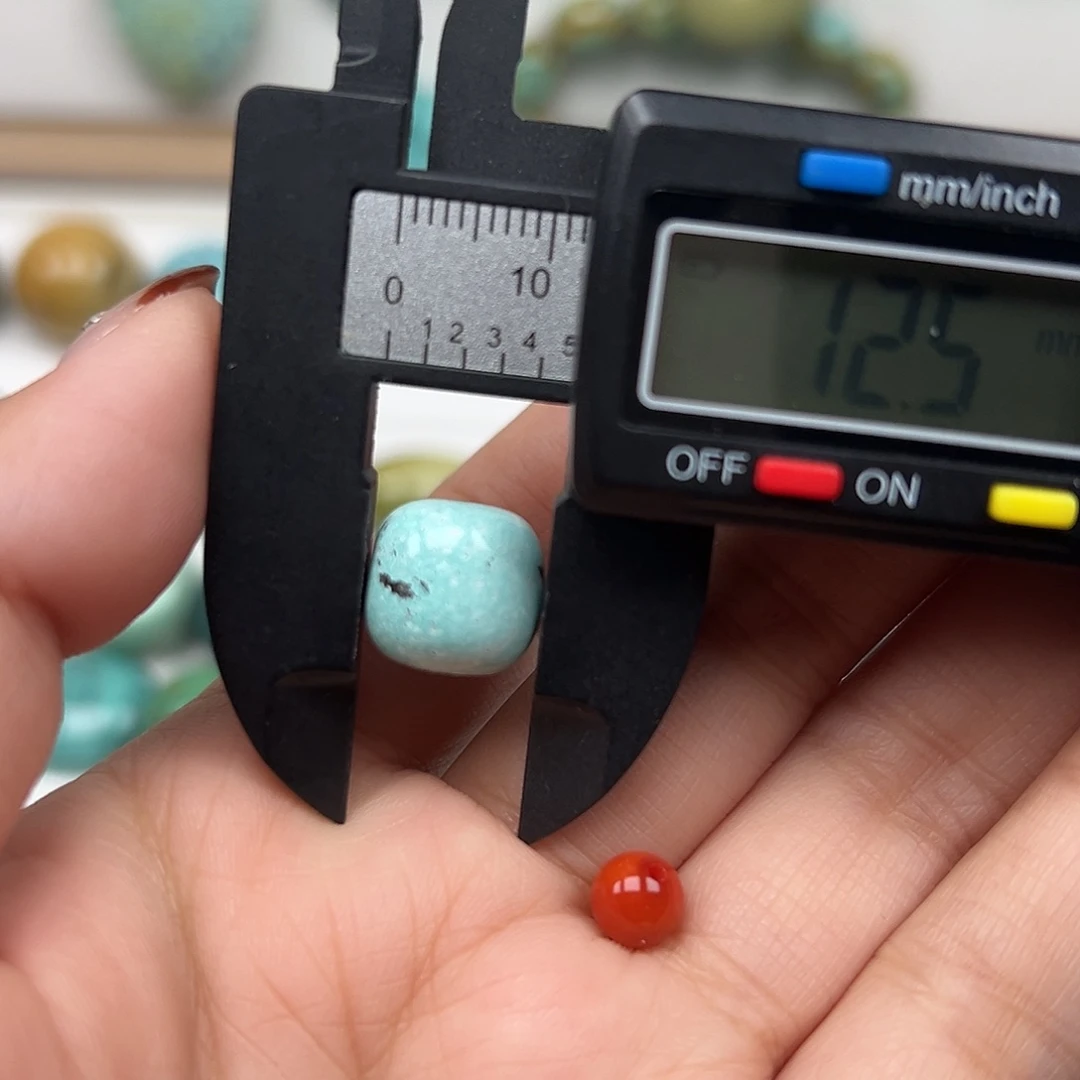 南红玛瑙未镶嵌珠宝奇石