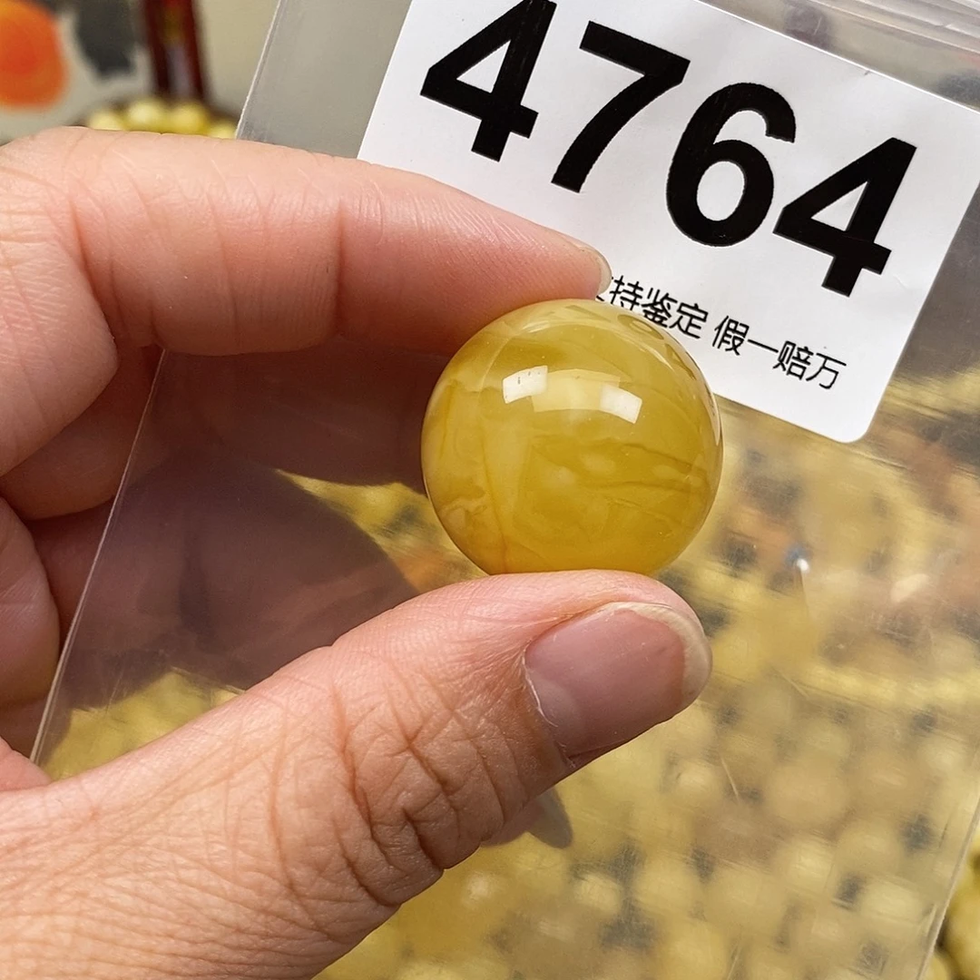 琥珀未镶嵌珠宝奇石24