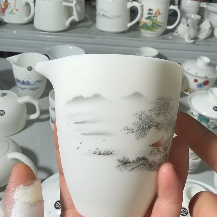 素烧羊脂玉公道杯