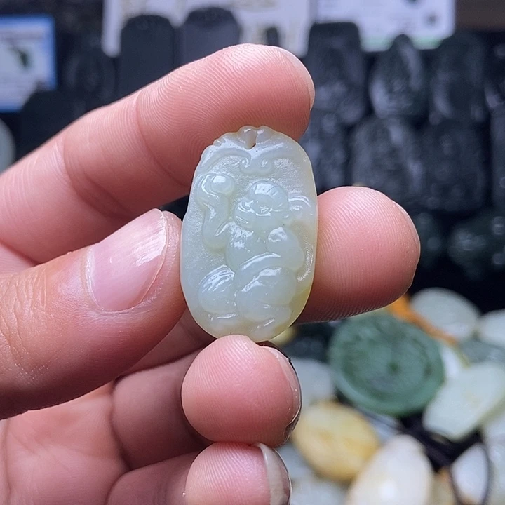 颈饰未镶嵌和田玉