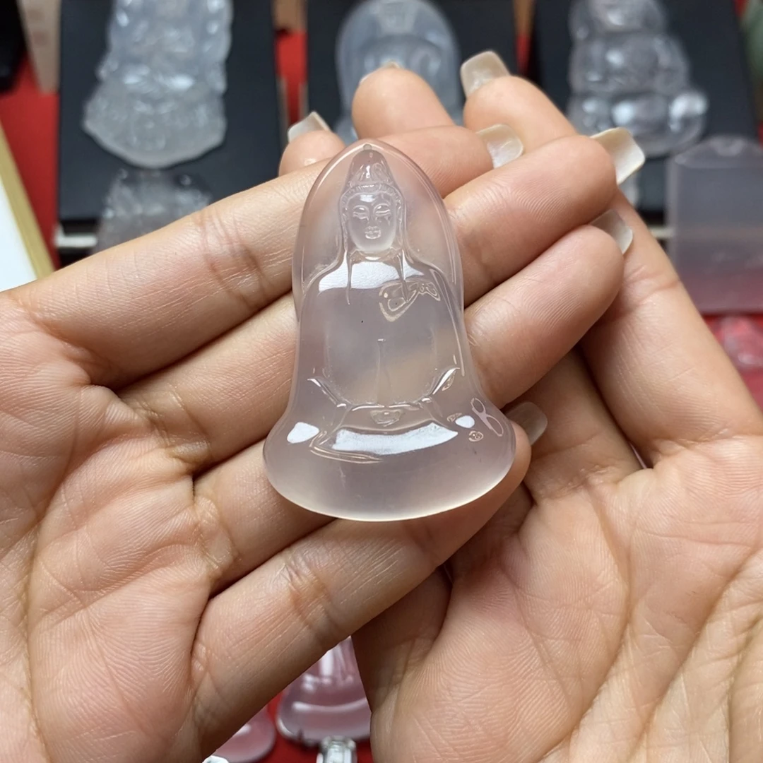 大***風石英质玉未镶嵌吊坠