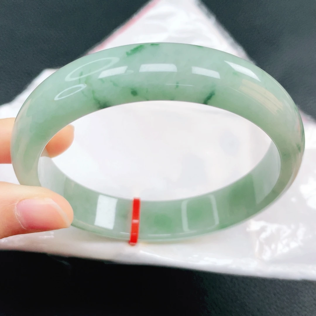 翡翠未镶嵌手镯62圈