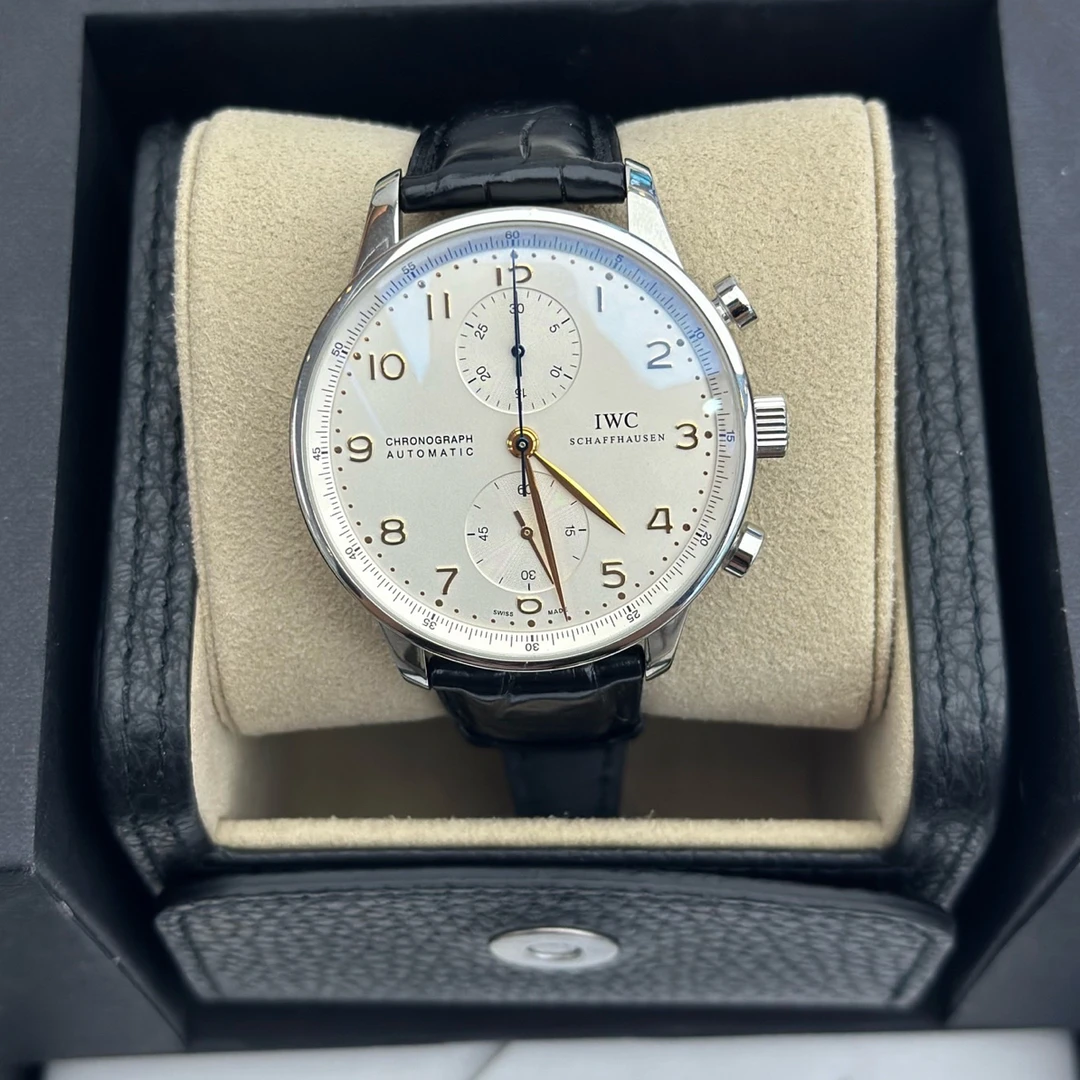 99新 IWC/万国 男士计时款自动机械白面蓝针密底手表