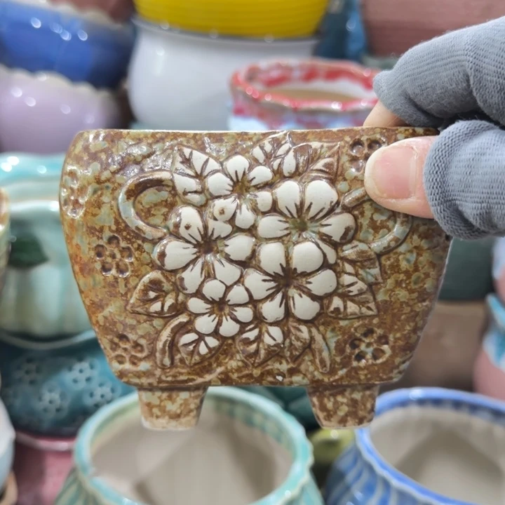 凑9米包邮，有孔，陶瓷花盆