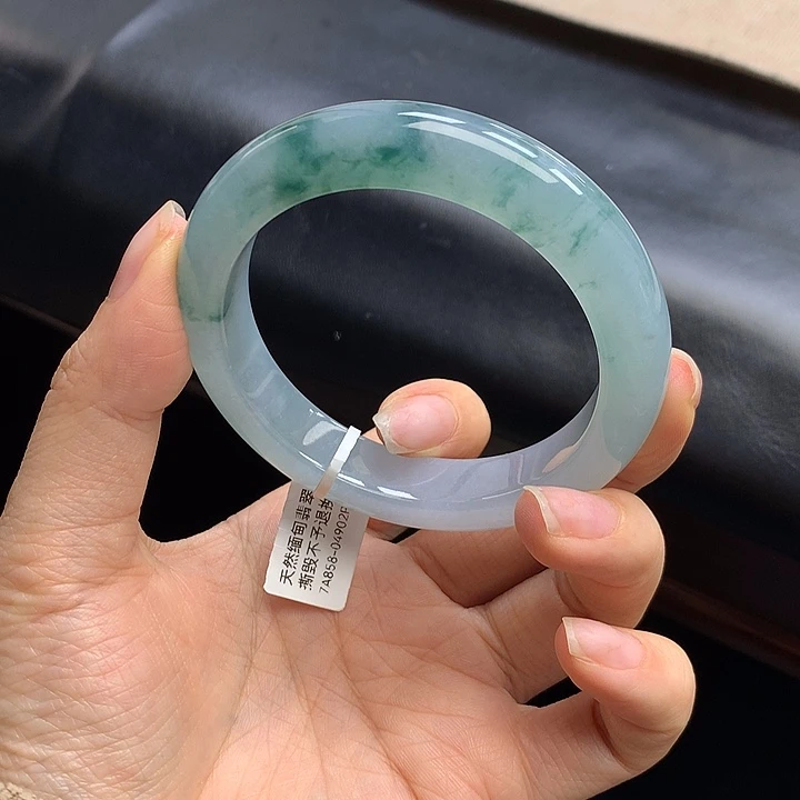 翡翠未镶嵌手镯飘花