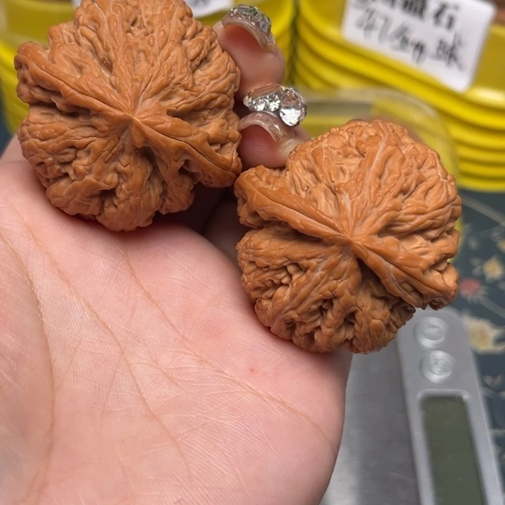 桃核吊坠44-30926-02