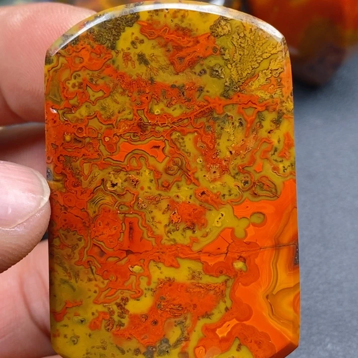 玛瑙/玉髓颈饰未镶嵌春**油