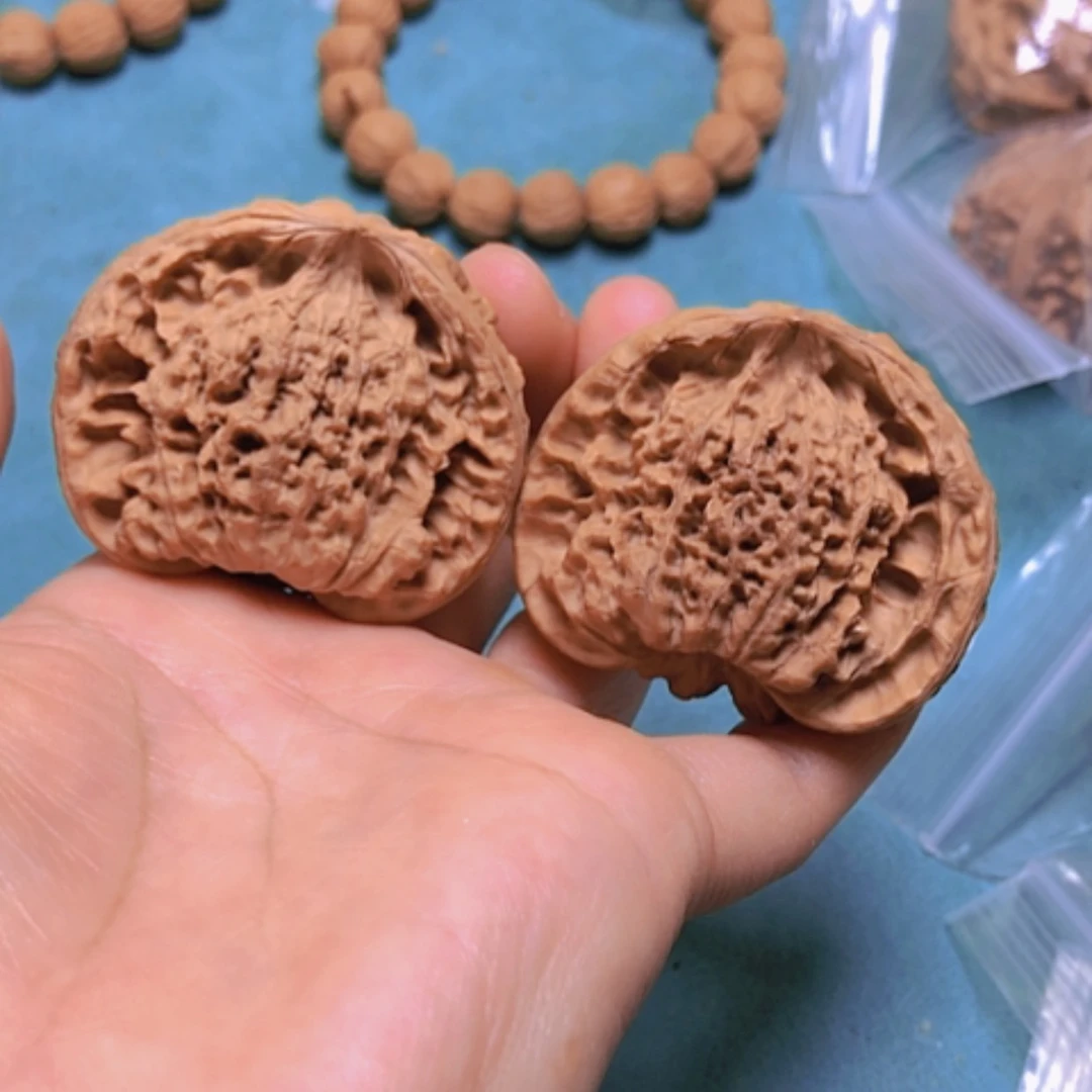 【闪购商品】核桃摆件46蛇头全品磕尖
