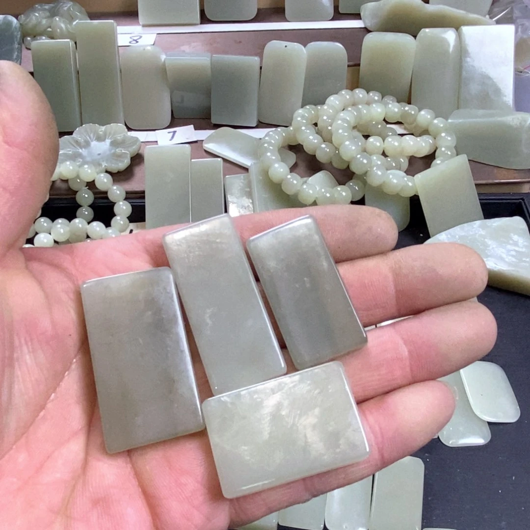 颈饰未镶嵌和田玉微****051