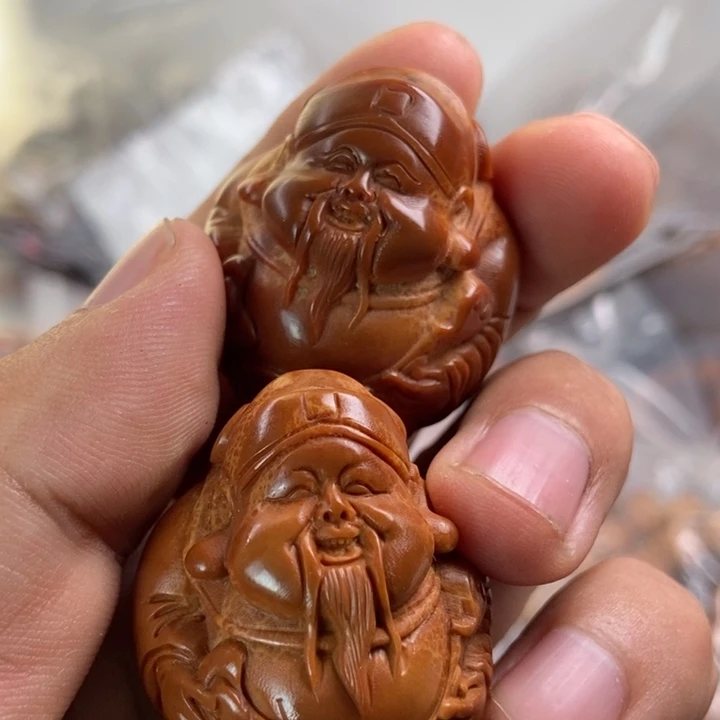 猴头核桃吊坠大晚上的你干