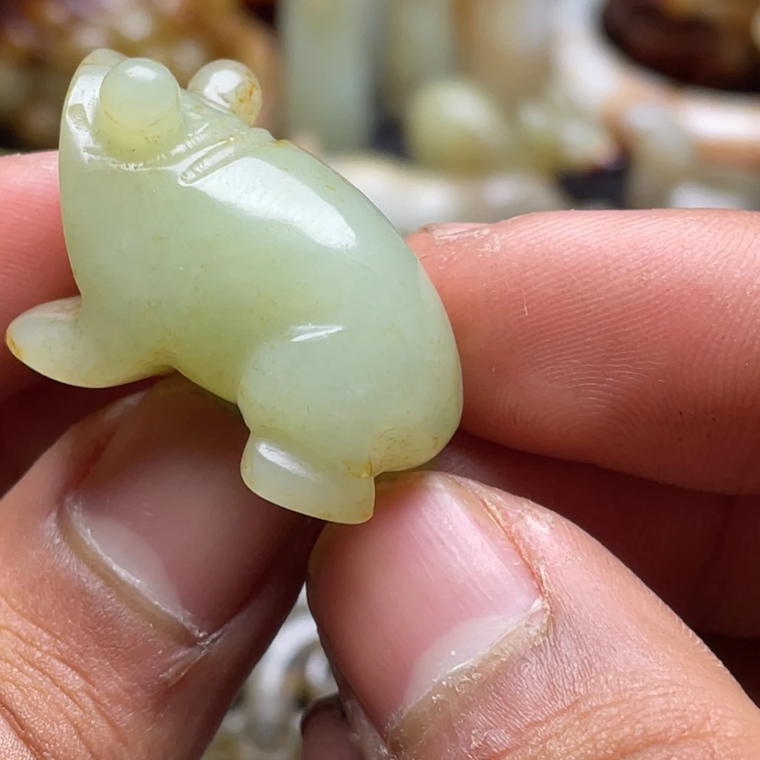 和田玉（糖玉）挂件未镶嵌厚****e